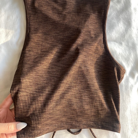 H&M Adjustable Brown Criss Cross Tank - Picture 3 of 3